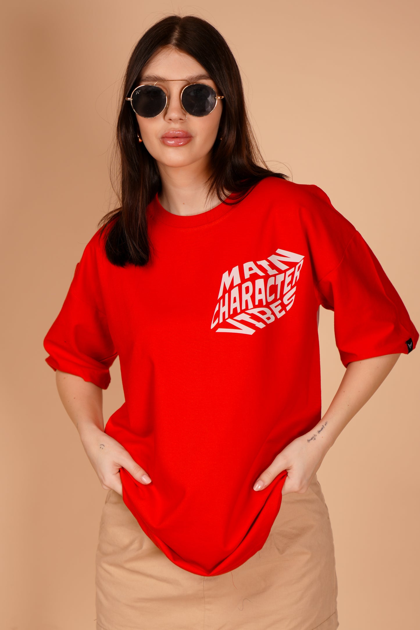 MAIN CHARACTER VIBES RED OVERSIZED T-SHIRT