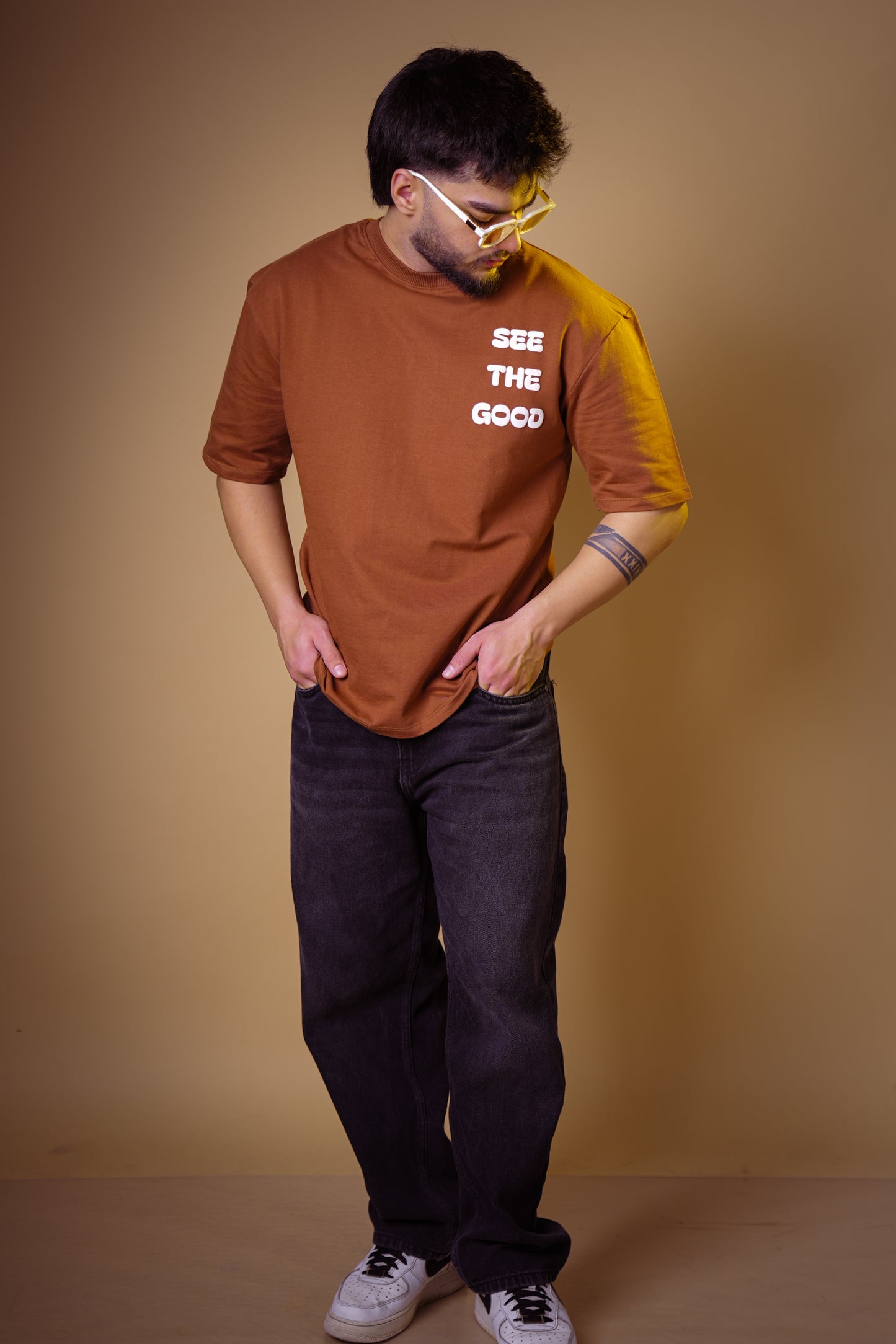 SEE THE GOOD BROWN OVERSIZED T-SHIRT