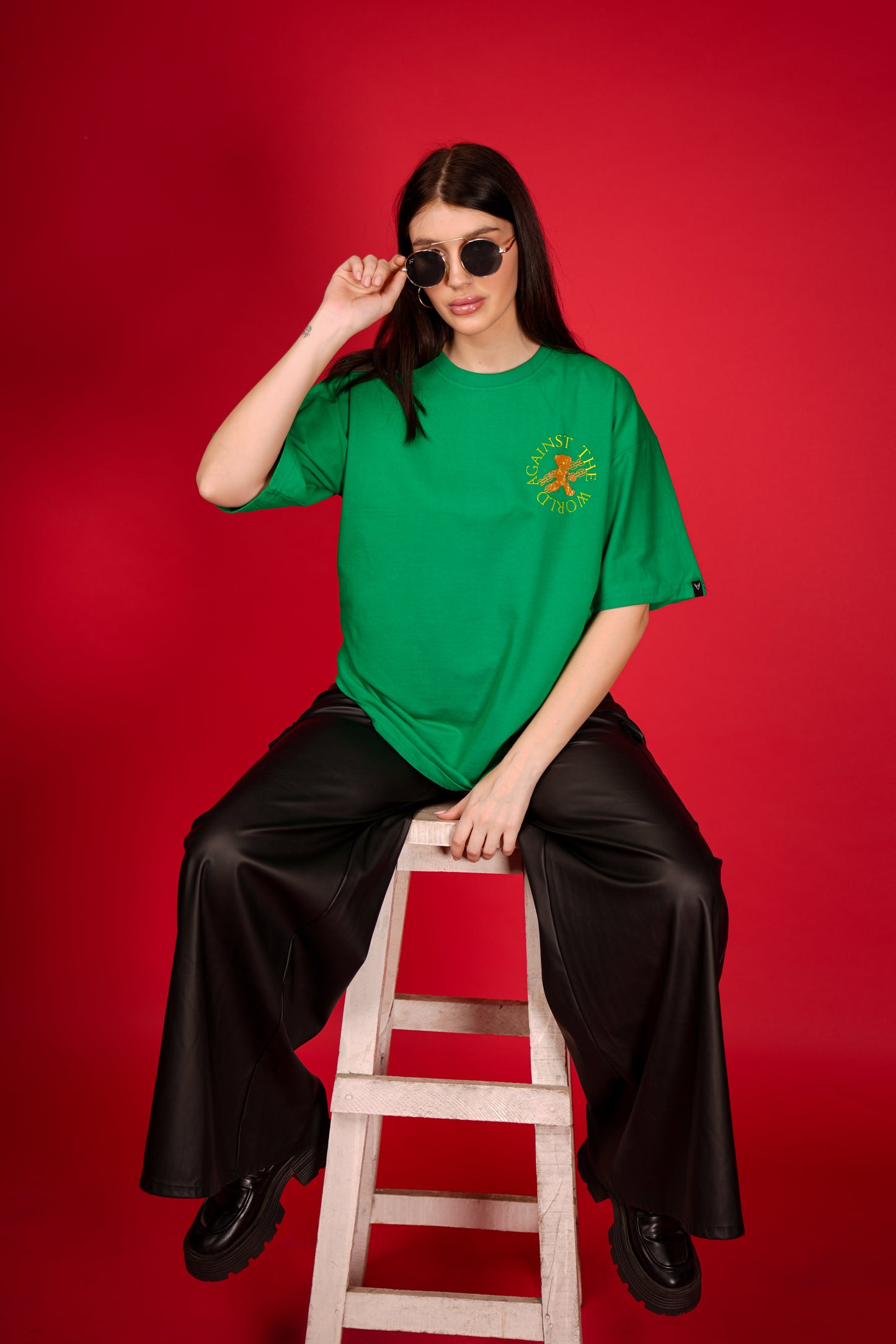 AGAINST THE WORLD GREEN OVERSIZED T-SHIRT