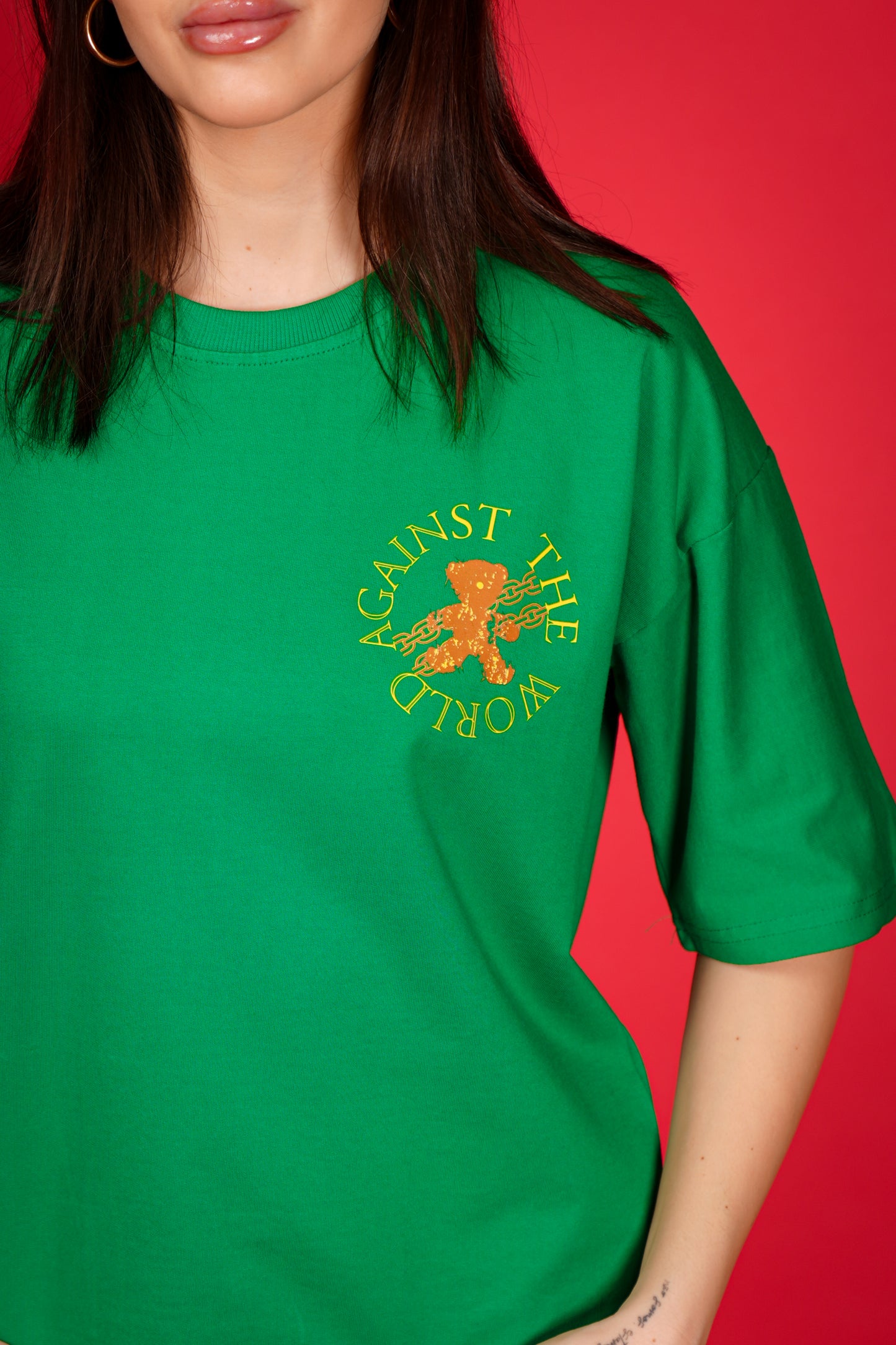 AGAINST THE WORLD GREEN OVERSIZED T-SHIRT