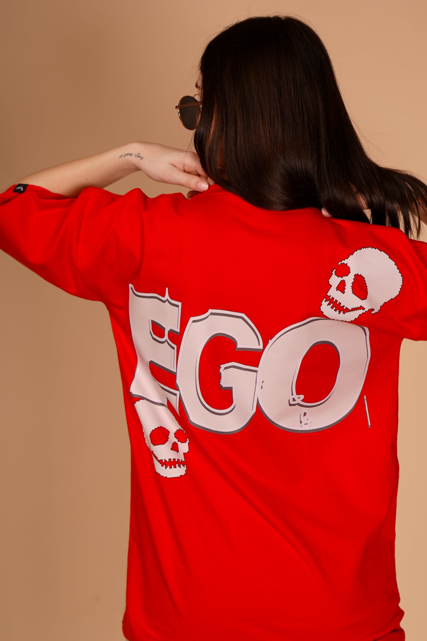 MAIN CHARACTER VIBES RED OVERSIZED T-SHIRT