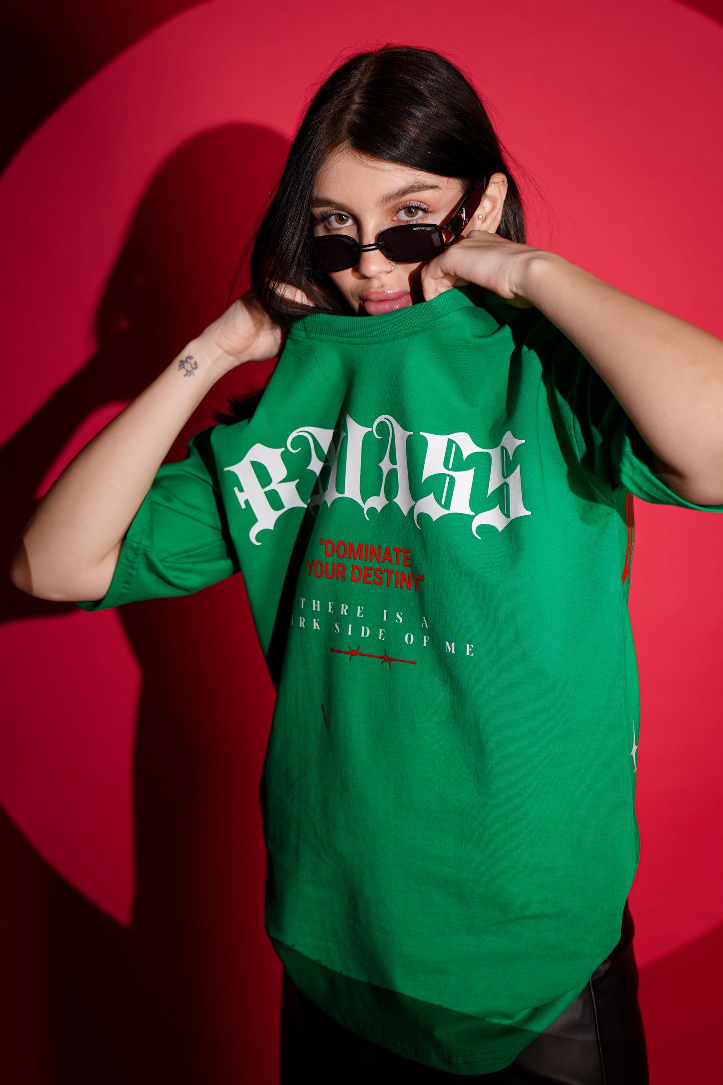 DOMINATE GREEN OVERSIZED T-SHIRT