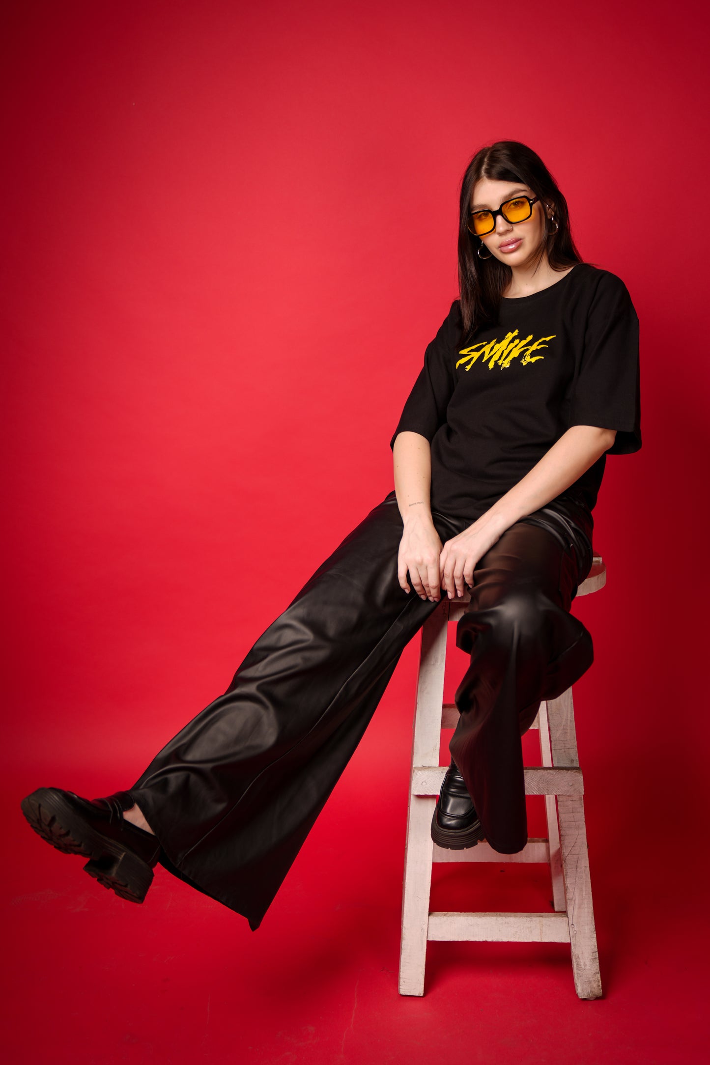 SMILE BLACK OVERSIZED T-SHIRT