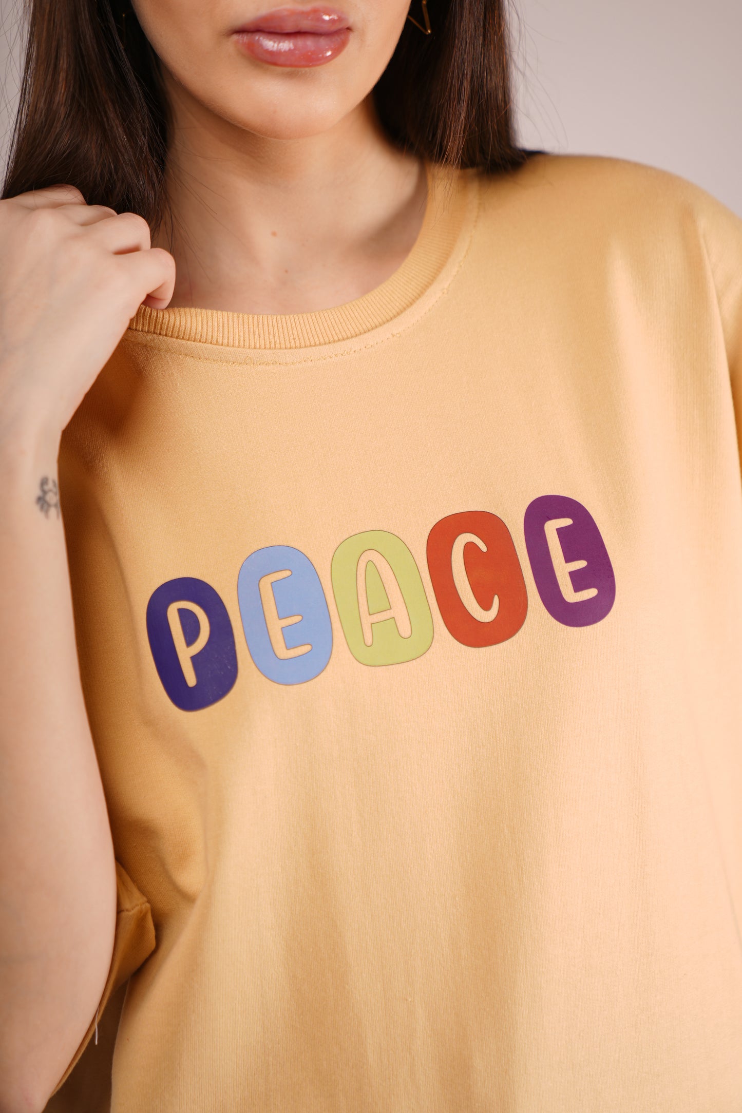 PEACE BEIGE OVERSIZED T-SHIRT